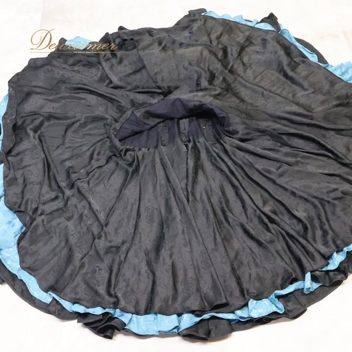 フリルデザイン エレガント