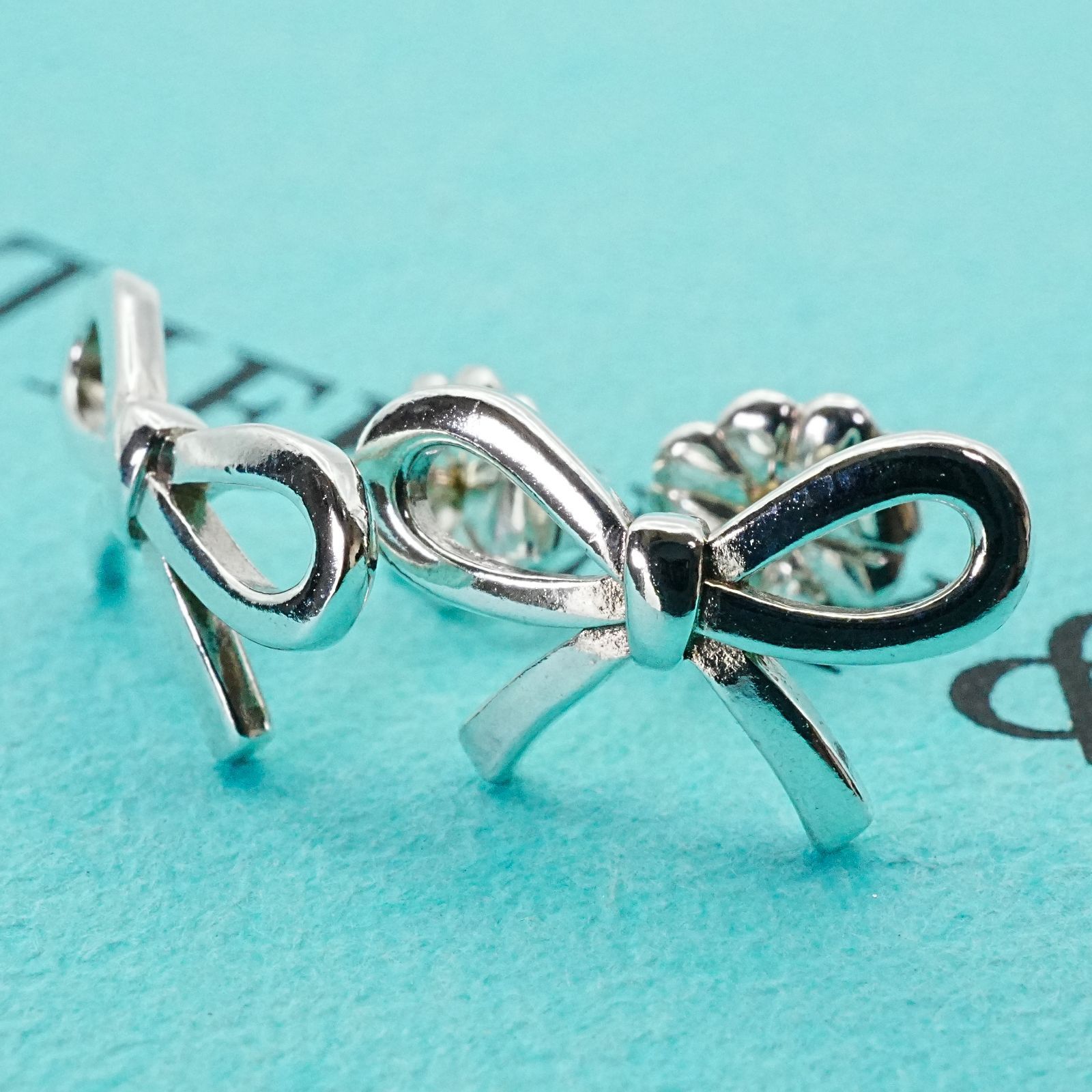 廃盤・レア　ティファニー　925 リボンバウ　ピアス 廃盤・レア ティファニー 925 リボンバウ ピアス TIFFANY&Co