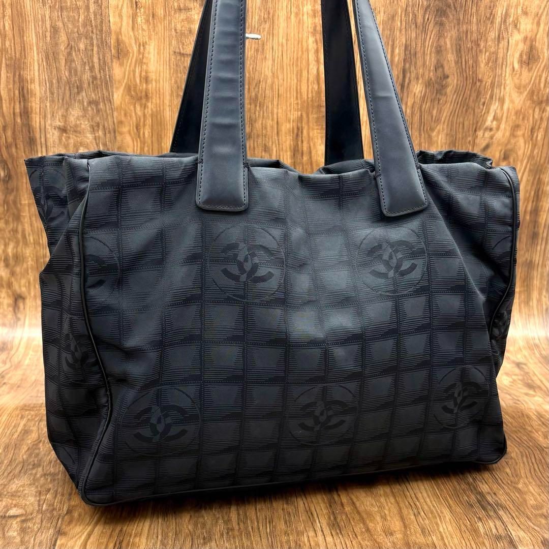 ⛄️美品⛄️ シャネル ニュートラベルライン トートバッグMM ⛄️美品⛄️ シャネル ニュートラベルライン トートバッグMM