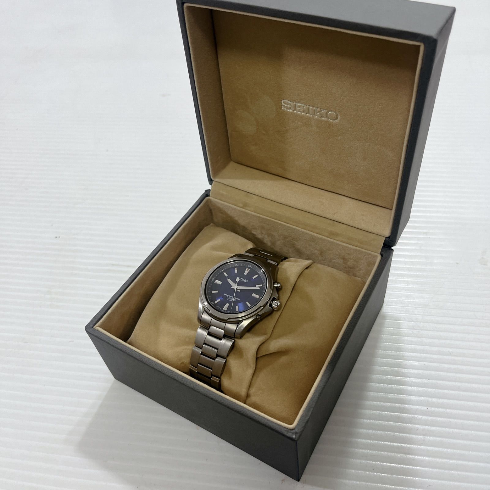 SEIKO サイコー TITANIUM RADIO WAVE CONTROL 10BAR メンズ 腕時計 