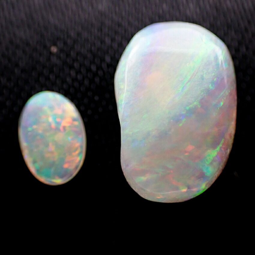 ホワイトオパールのルースです。 ホワイトオパール0.50ct/オーバル opalルース | ジュエリー春日