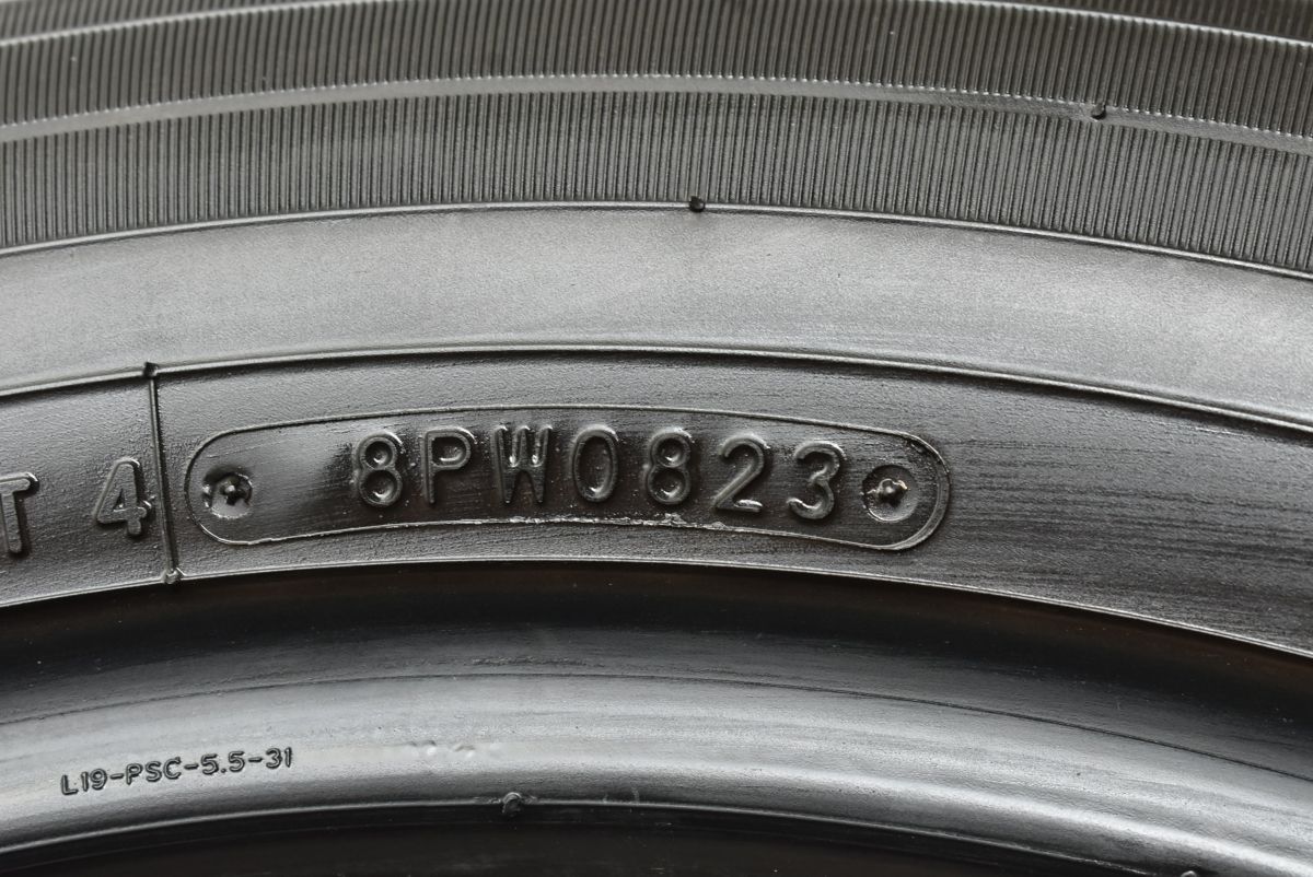 225|55R19 4本セット