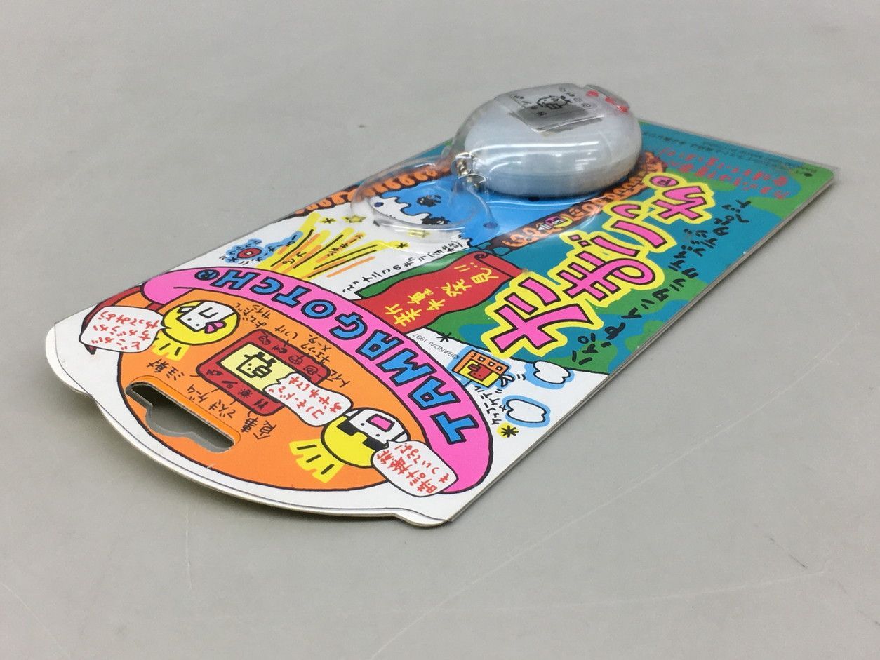 BANDAI 　ゲーム機　たまごっち Amazon | [バンダイ(BANDAI)] Tamagotchi Connection おれんじ