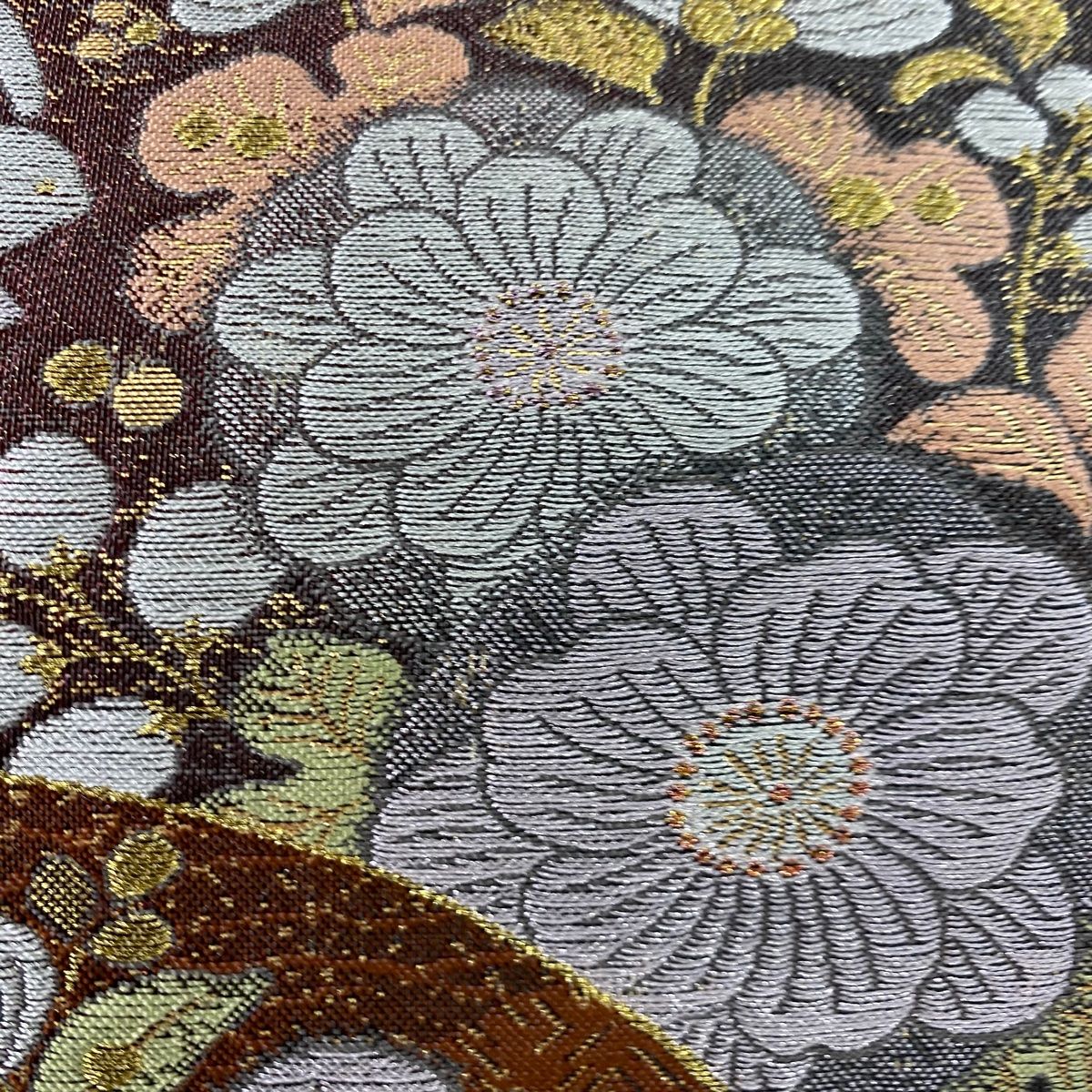 A42新品未使用　美品　刺繍　箔　金銀糸　多彩　正絹 袋帯 美品 秀品 菱 華文 金銀糸 箔 黒灰 六通 正絹 【中古