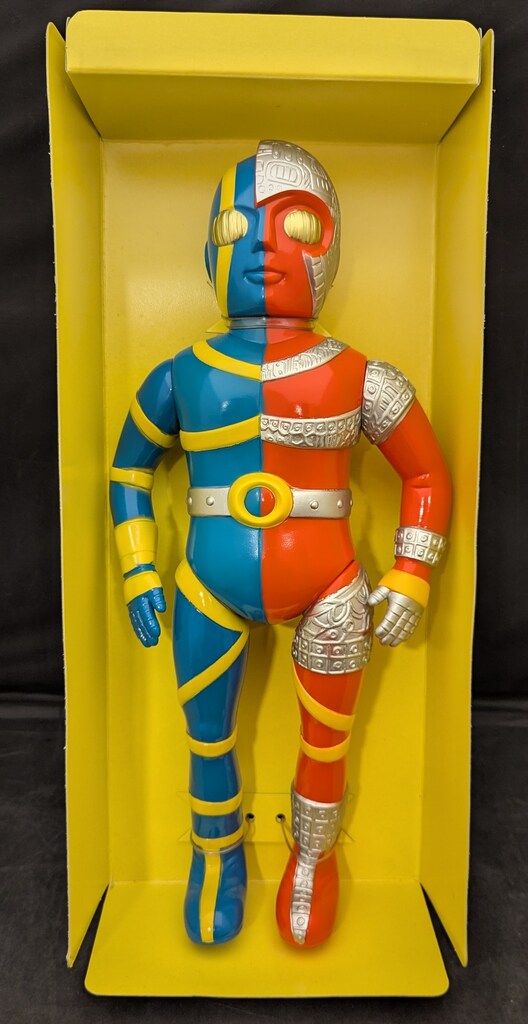 S.H.Figuarts（真骨彫製法） 黄金騎士ガロ（冴島鋼牙）GARO マスダヤ 人造人間キカイダー 完全復刻トーキング人造人間キカイダー 410㎜