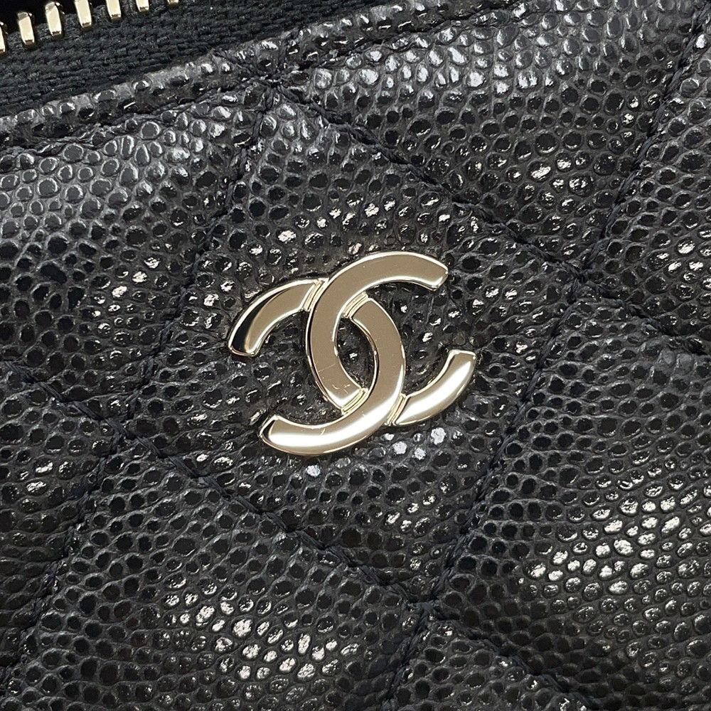 キラキラCCロゴ♪ CHANEL バニティケース バッグ 黒 キャビア キラキラCCロゴ♪ CHANEL バニティケース バッグ 黒 キャビア