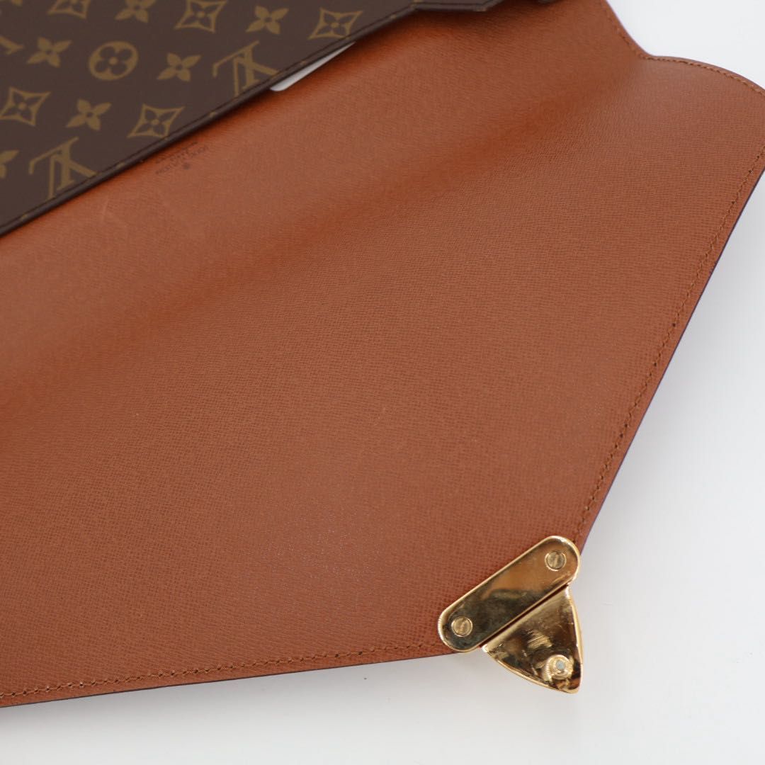 ルイ・ヴィトン Louis Vuitton ポルト ドキュマン セナトゥール