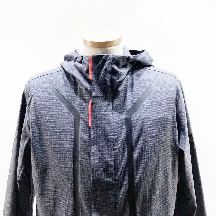 DESCENTE(デサント) メンズフード付きジップアップジャケット