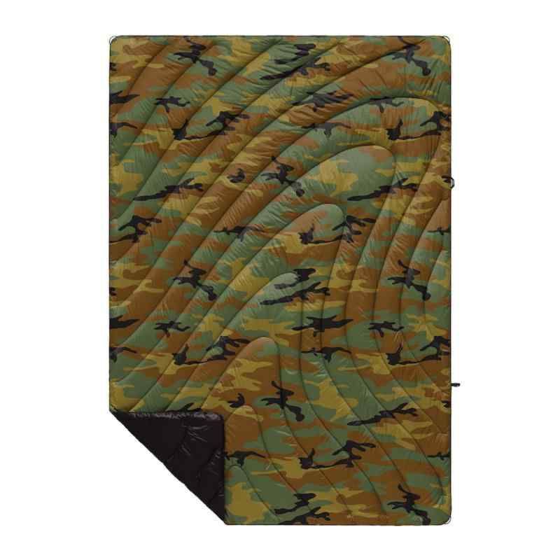 ORIGINAL PUFFY - WOODLAND CAMO ブランケット 平面 -133 x 191 cm パック -18 x 41 cm