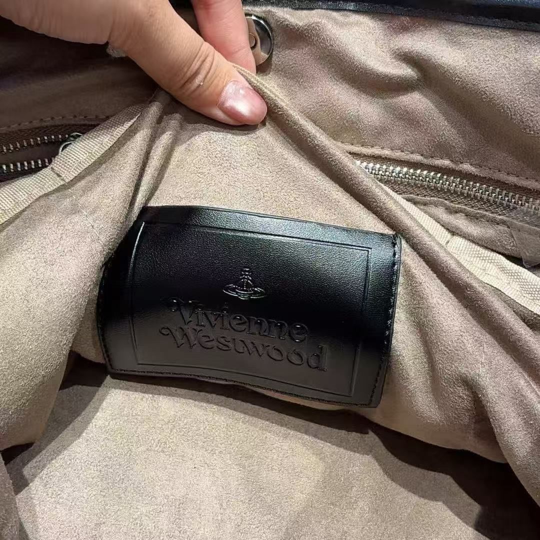 Vivienne Westwood HAMILTON トートバッグ Vivienne Westwood ハミルトン トートバッグ ブラック - メルカリ