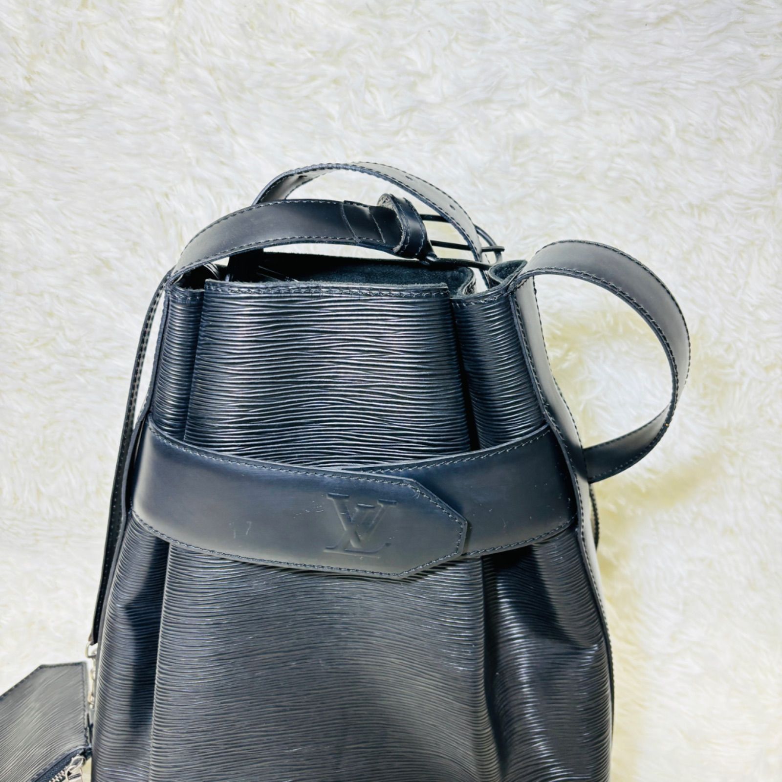 ルイ・ヴィトン Louis Vuitton □サックデポール□エピ ノワール ルイ・ヴィトン Louis Vuitton □サックデポール□エピ ノワール