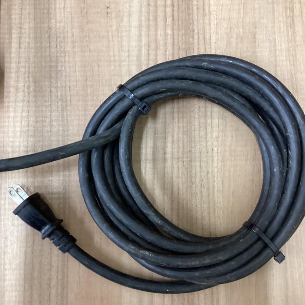 送料無料で格安。 makita マキタ HM0810 電動ハンマ 六角シャンク17mm 匿名配送‼