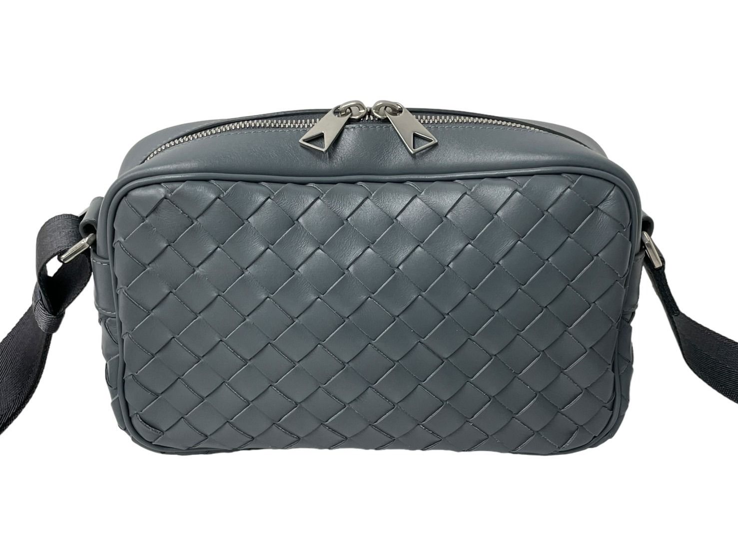 極美品 BOTTEGAVENETA ボッテガヴェネタ イントレチャート カメラ