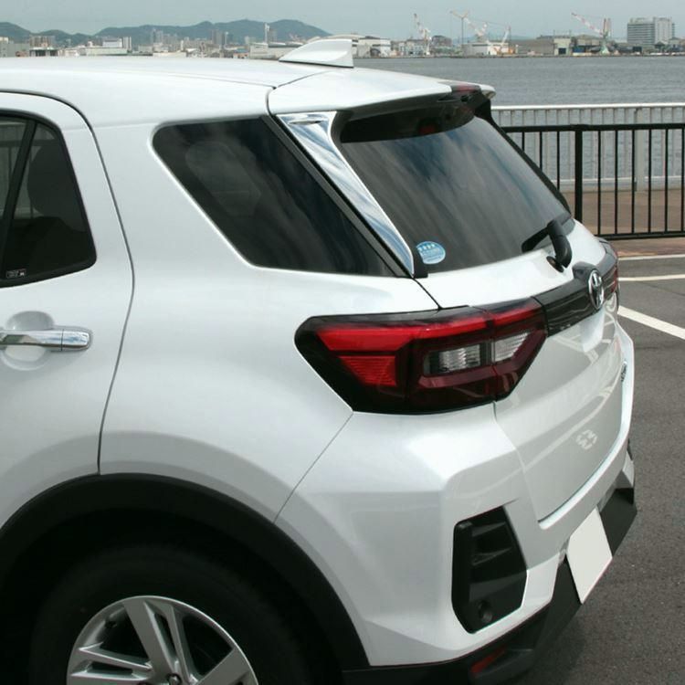 リアウイングガーニッシュ RAIZE