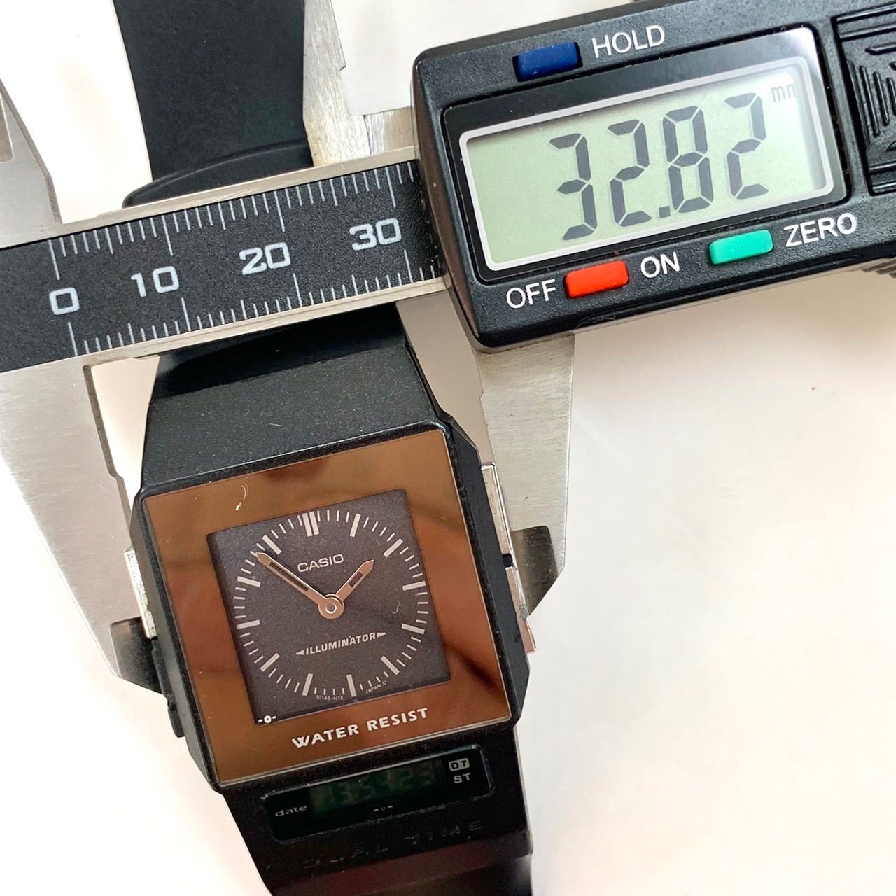 超希少品⭐️90sヴィンテージ】 CASIO FILM WATCH PELA CASIO カシオ FS-01 ペラ DUAL TIME アナデジ/デジアナ  ライト点灯 貴重な稼働品 （AYA） - メルカリ