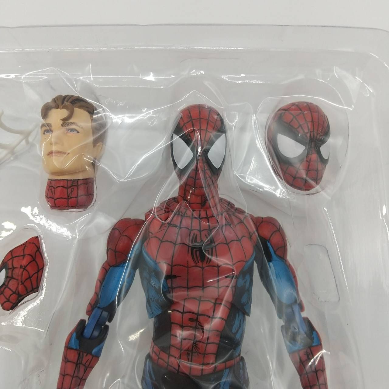 MAFEX スパイダーマン コミック ペイント フィギュア