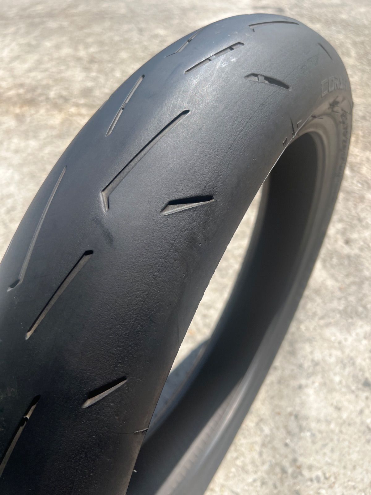 ピレリ ディアブロロッソ4コルサ 前後セット 120/70ZR17 190/55ZR/17 