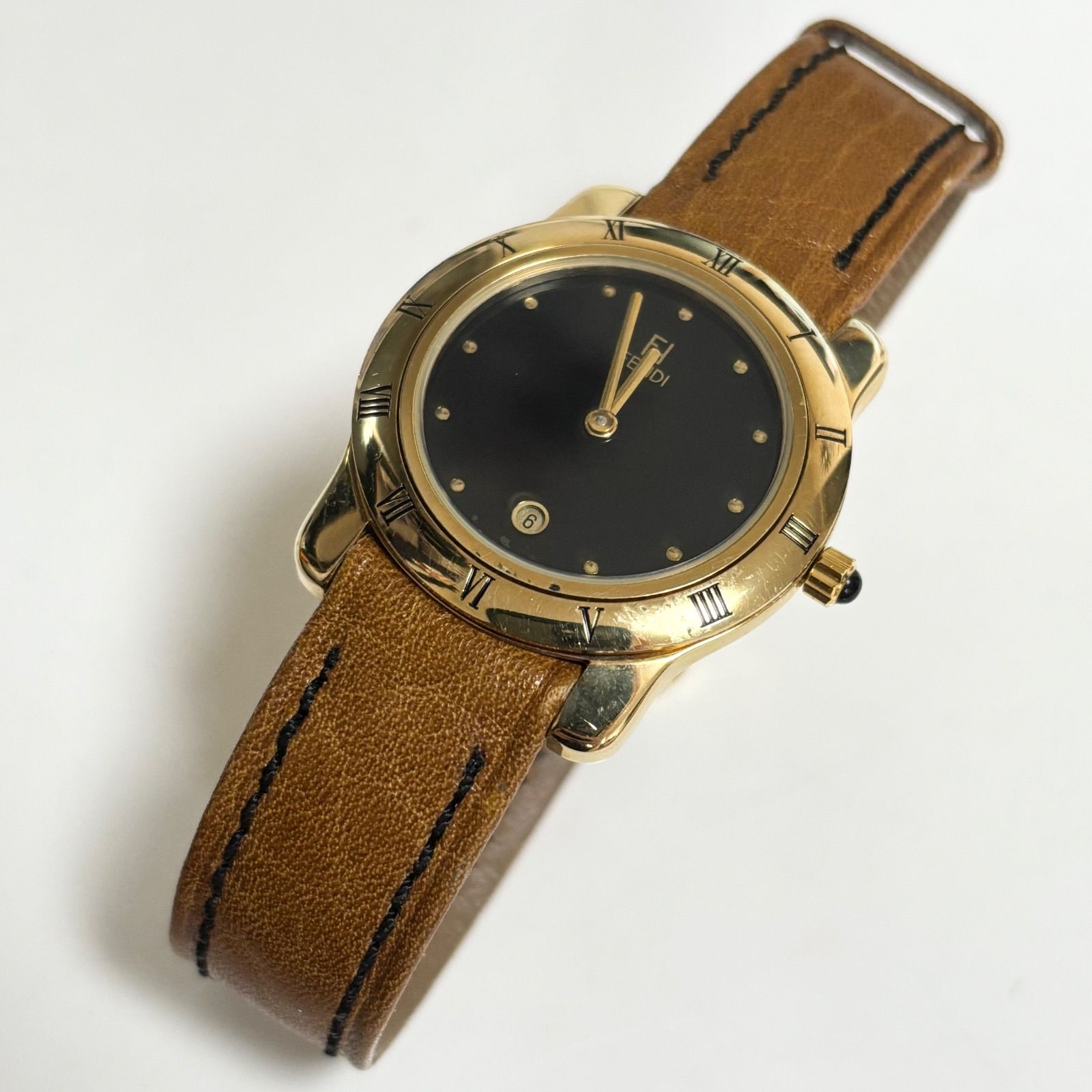 【ジャンク品】FENDI 黒 レザーベルト 時計 ゴールド金具 ジャンク品】FENDI 黒 レザーベルト 時計 ゴールド金具 ジャンク品