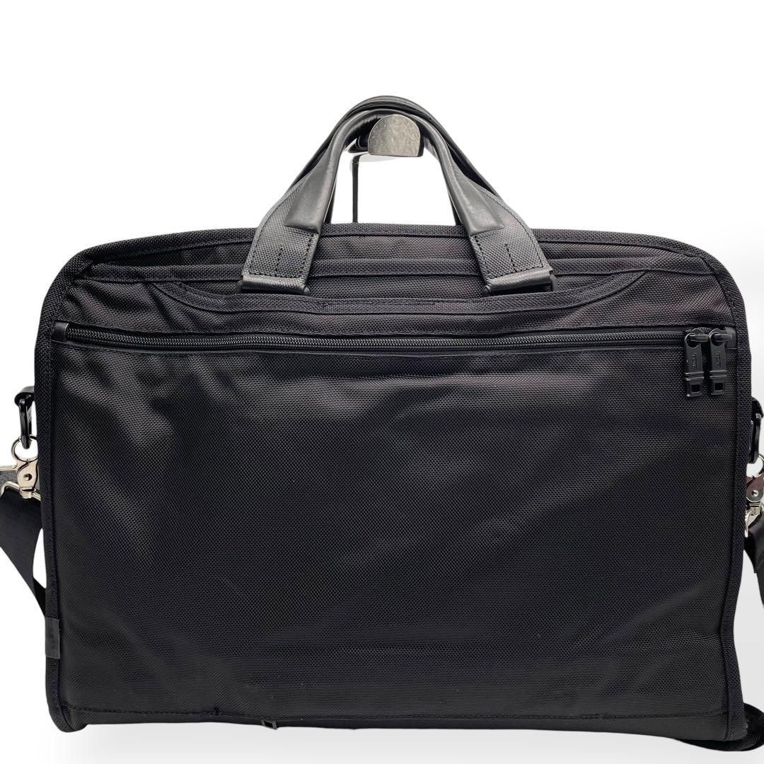 【美品】TUMIビジネスバッグ（26114D2) 美品 TUMI トゥミ ビジネスバッグ ブリーフケース 26114D2 黒