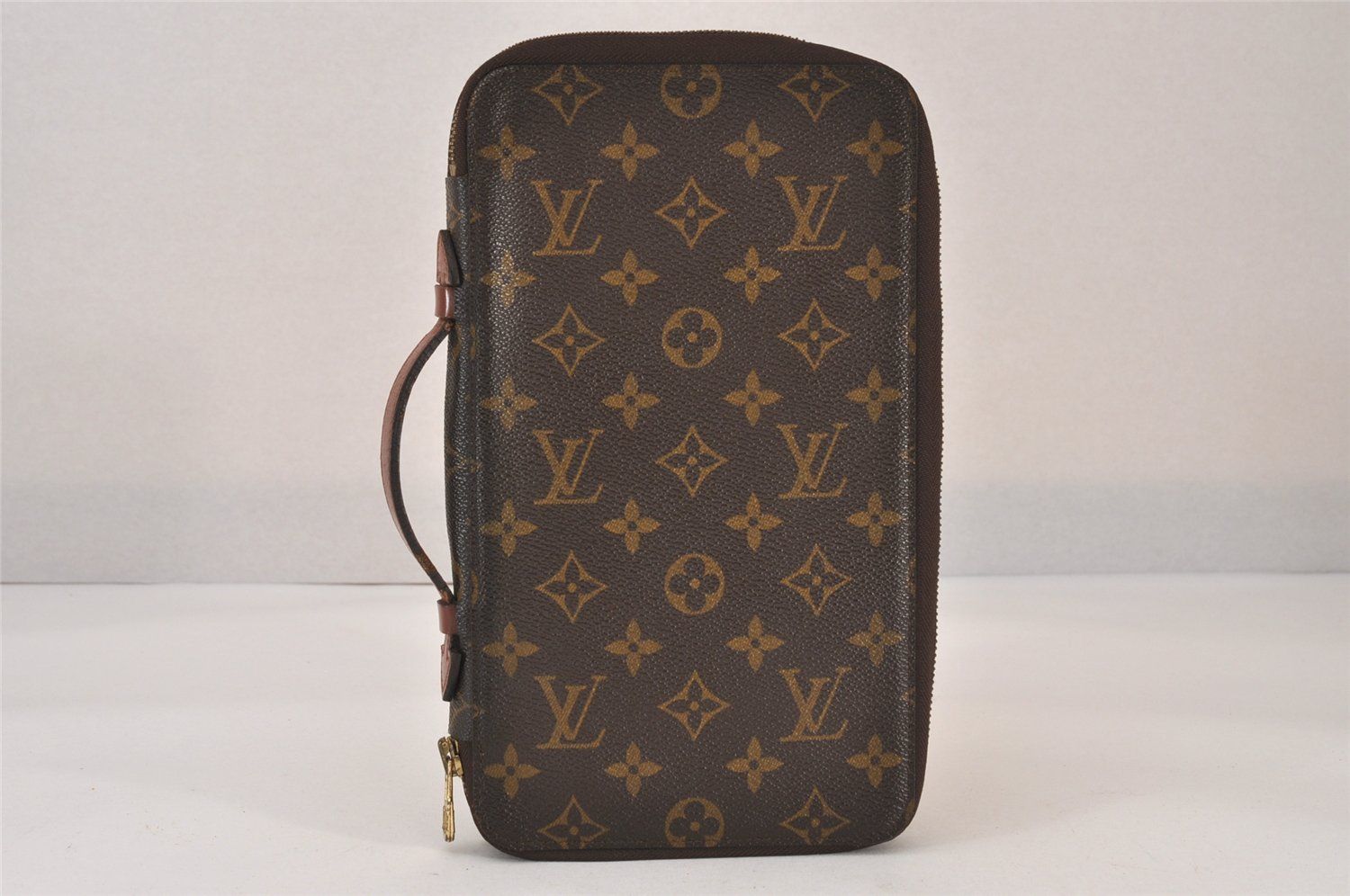 LOUIS VUITTON ルイヴィトン モノグラム ポッシュ エスカパド
