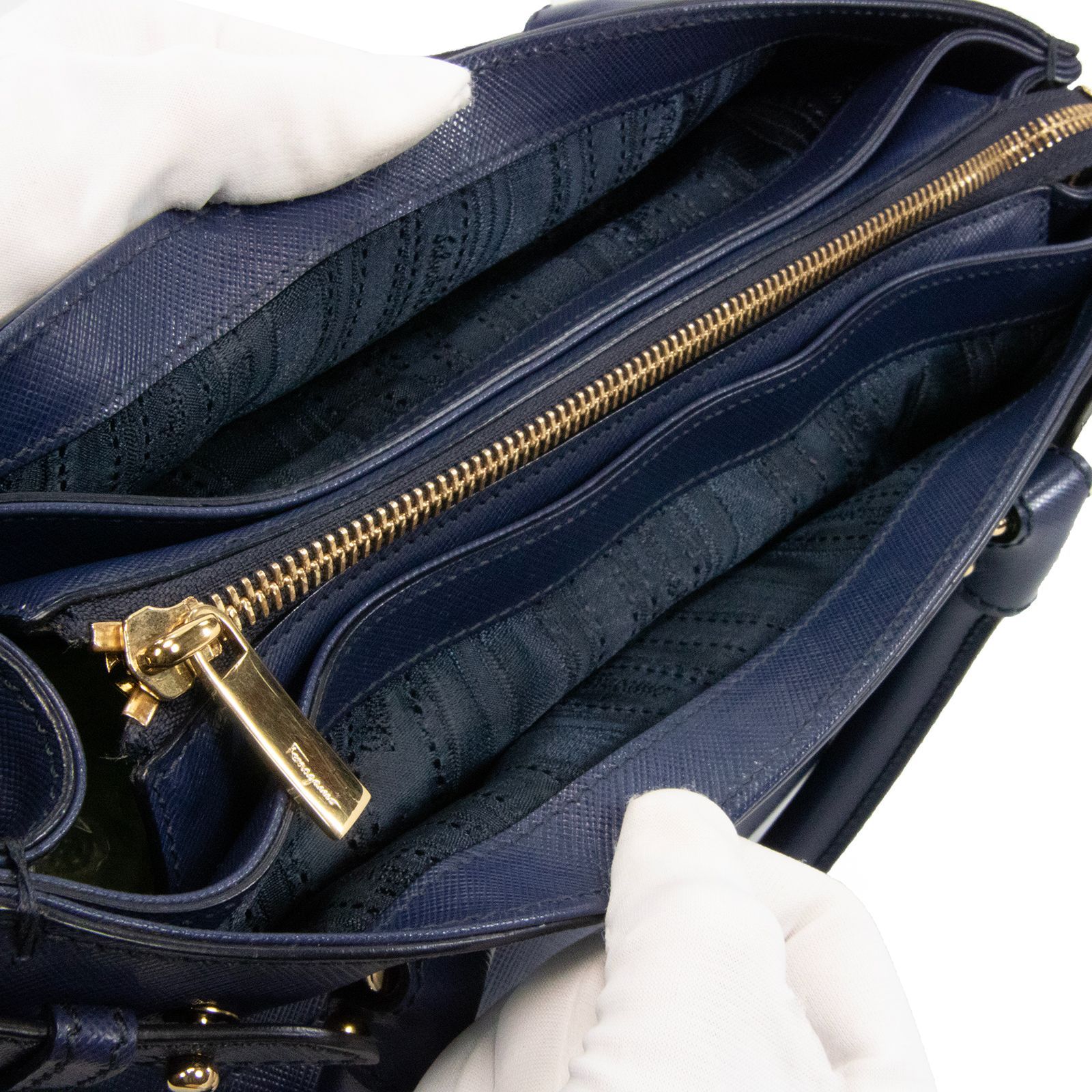 本物 フェラガモ ハンドバッグ レディース 青 ブルー ダブルガンチーニ ロゴ FERRAGAMO （新品・未使用品）サルヴァトーレフェラガモ