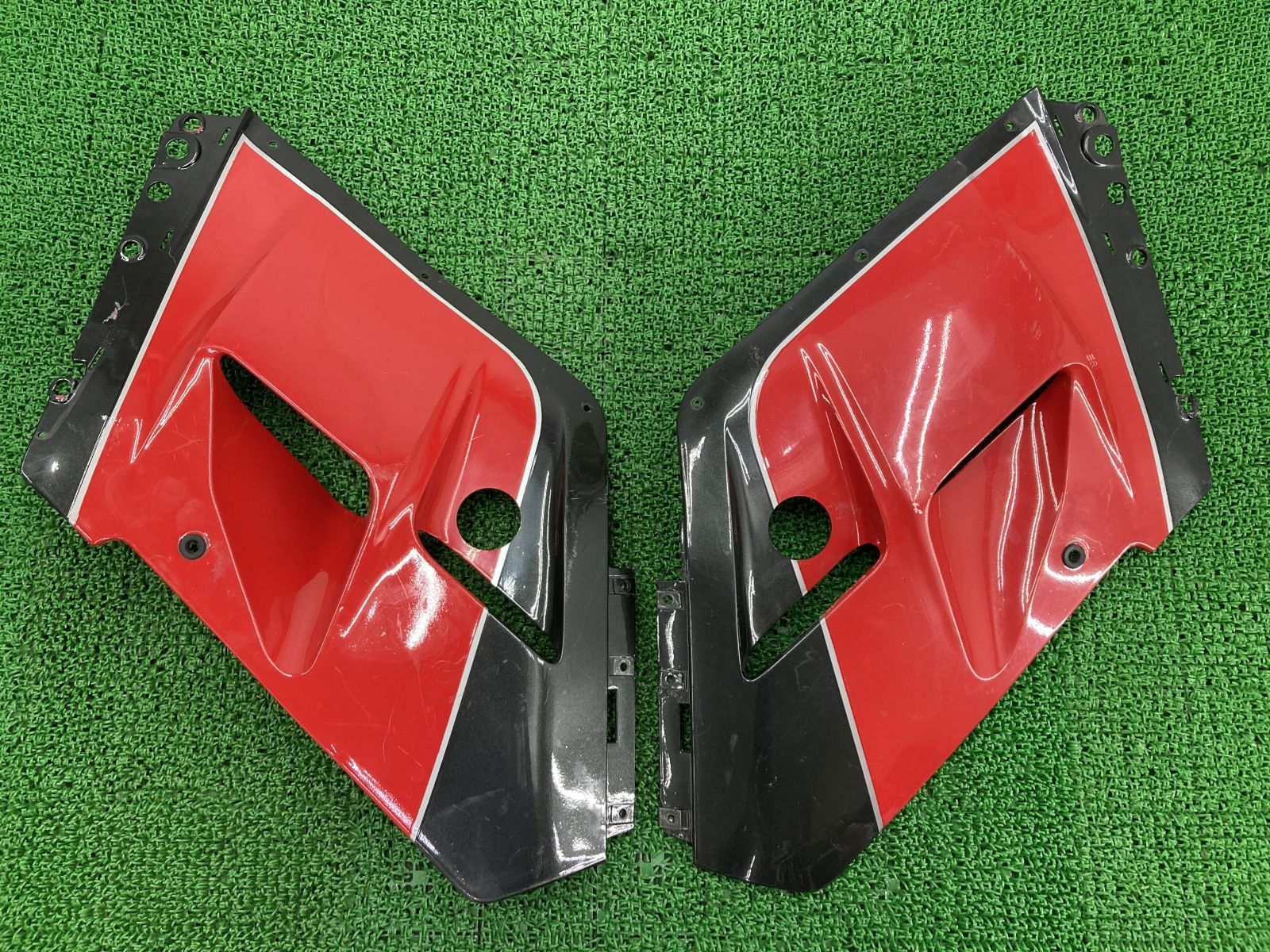 GPZ1000RX サイドカウル 左右 赤/黒 55028-1095/55028-1096 カワサキ