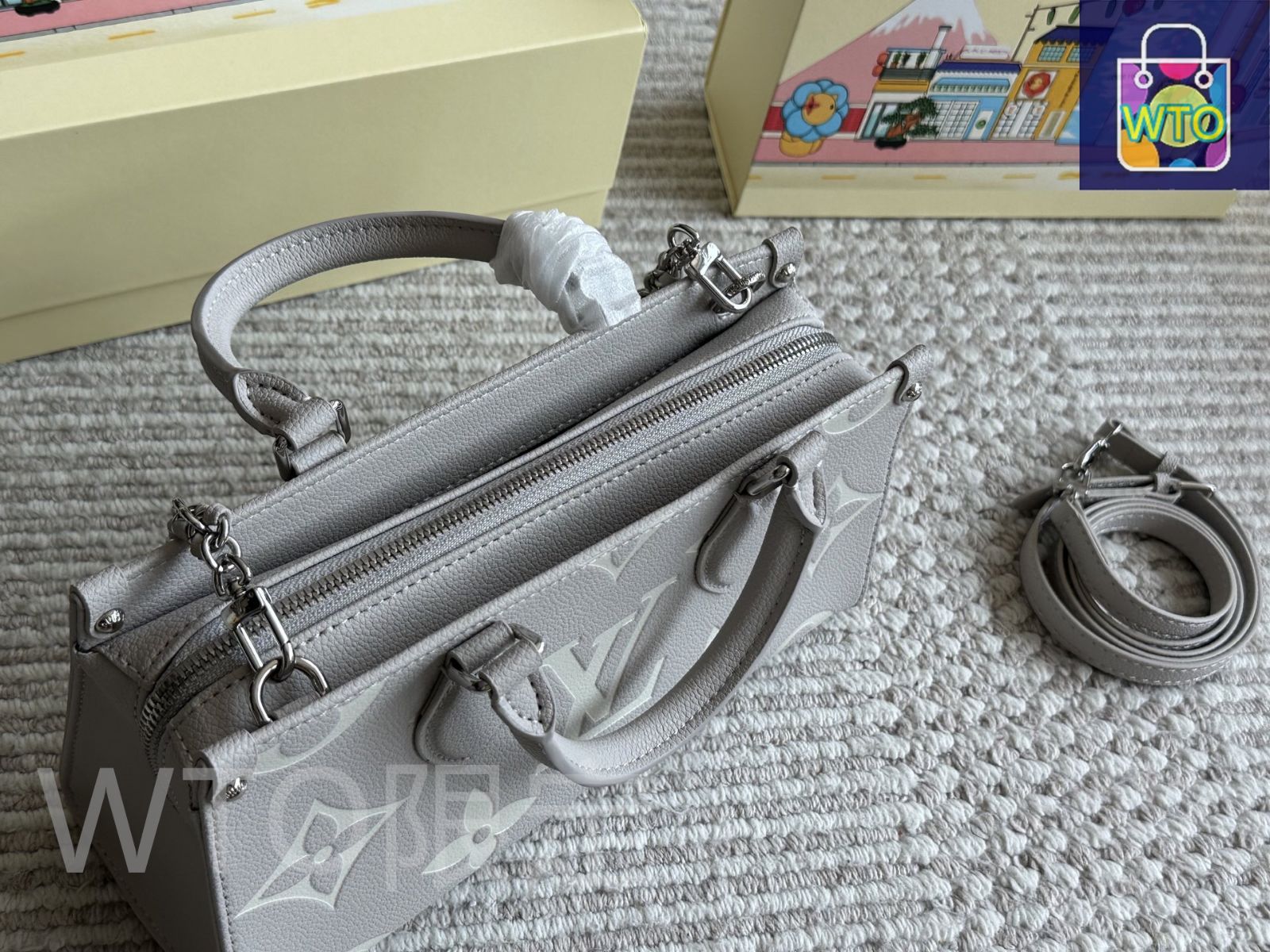 ギフトに最適！！【LOUIS VUITTON】オンリーLVミニコンフィ 今日特価】LV WALLET ON CHAIN IVY アームバッグ 22×13cm
