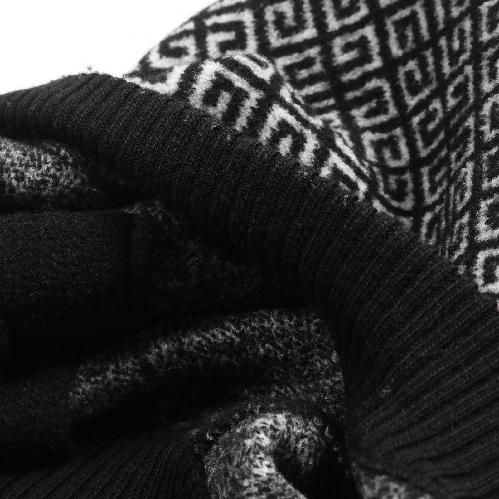 GIVENCHY ジバンシィ 4Gオールオーバー ニット - メルカリ 