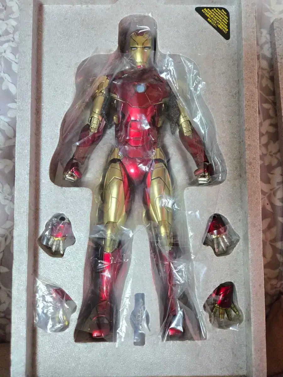 ホットトイズ 10 記念日 アイアンマン マーク 46 コンセプトアート版