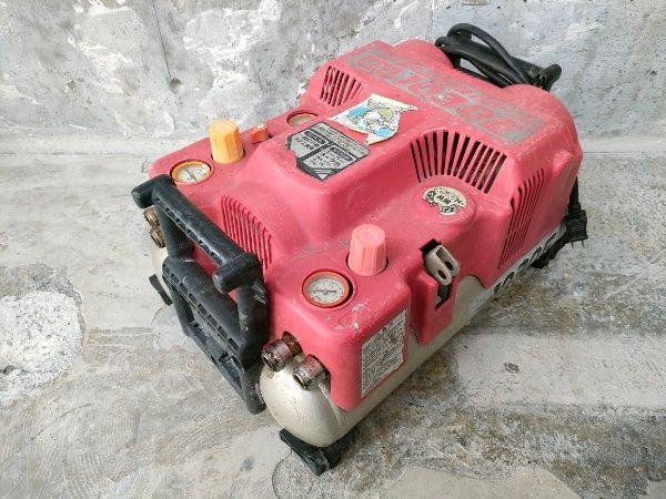 ◎MAXマックス 高圧コンプレッサー AK-HL1030E 自動停止まで約3分12秒 エア漏れありのためジャンク扱い