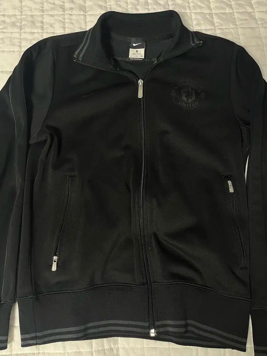 ナイキ マンチェスター ユナイテッドFC ジャージ M