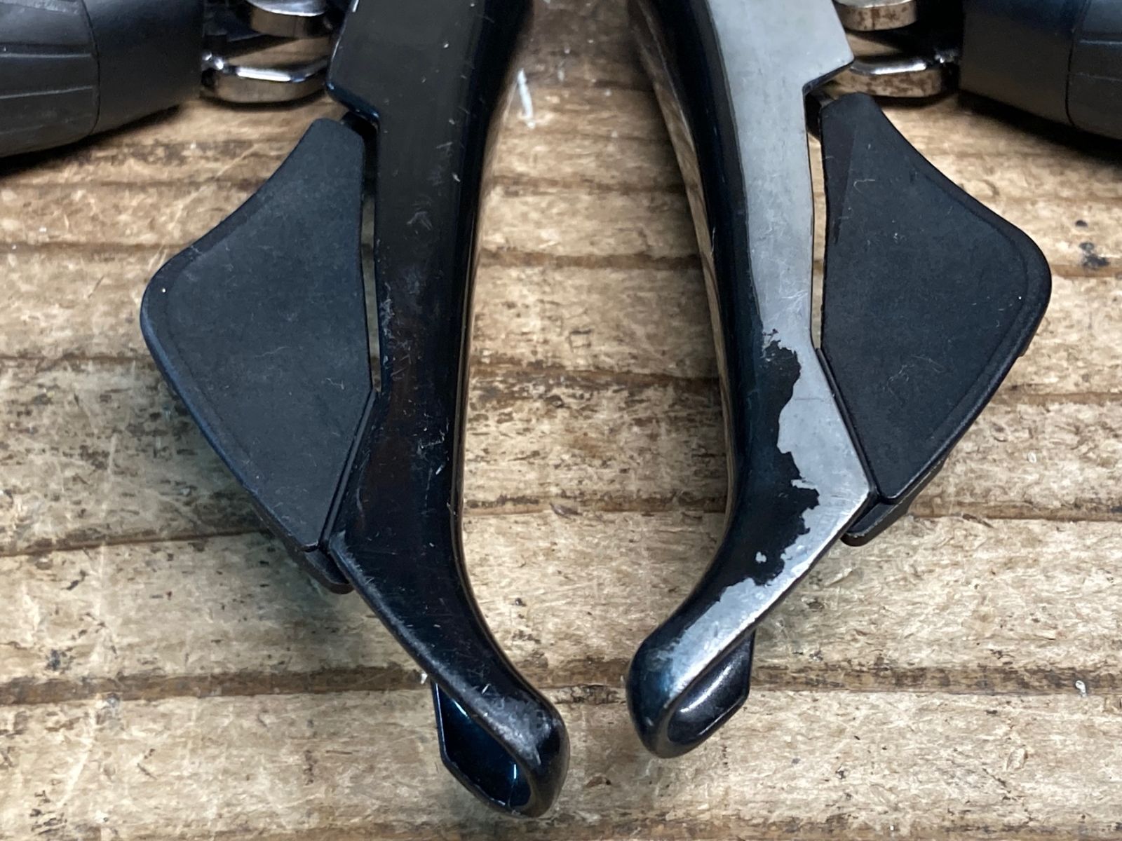 JJ093 シマノ SHIMANO ST-R7020 STIレバー 2x11S ブラケット劣化破れ傷 パーツ 固定部えぐれの為ジャンク