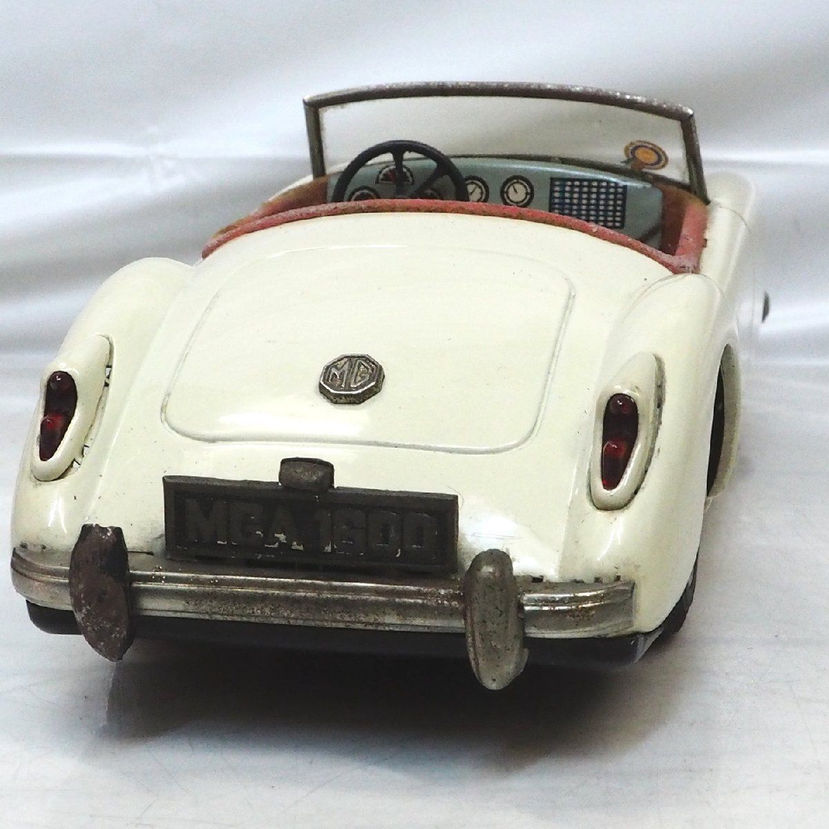 旭玩具【MG MGA 1600カブリオレ 白】ブリキ tin toy car箱無 旭玩具【MG MGA 1600カブリオレ 白】ブリキ tin toy car箱無