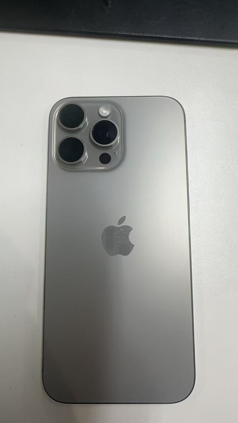 美品 iphone16 pro MAX 256gb SIMフリー バッテリー100
