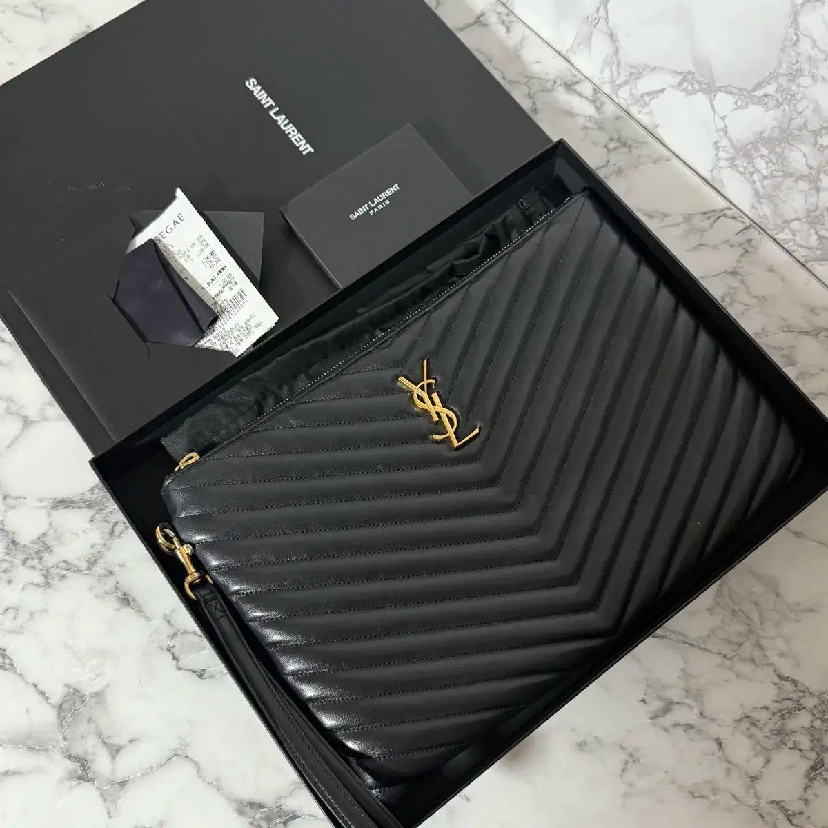 M イヴ サンローラン ゴールド Mサイズ クラッチバッグ