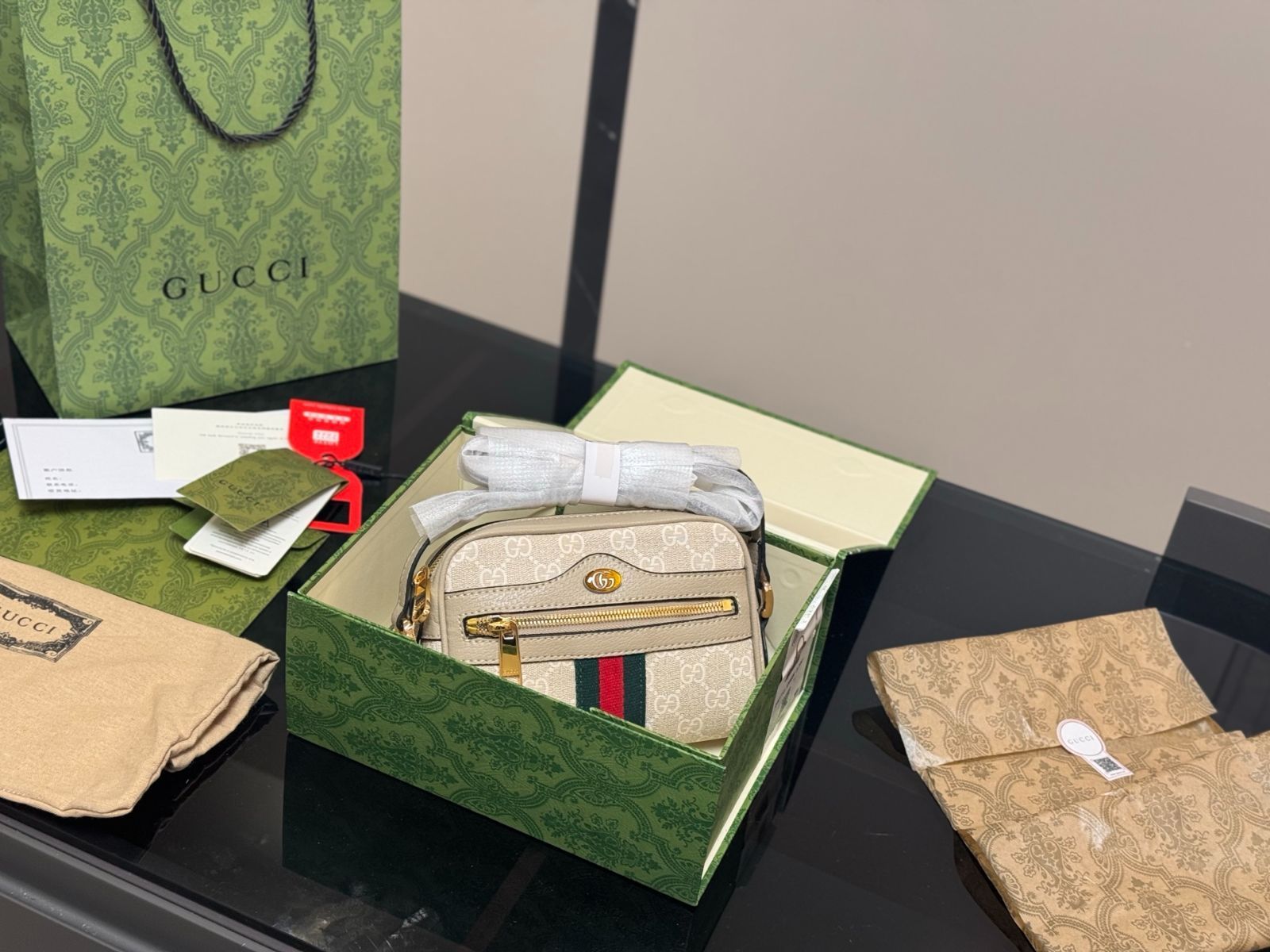 【国内配送】★GUCCI★ オフィディア カメラバッグ 国内発送☆GUCCI】オフィディア カメラバッグ モノグラム ロゴ