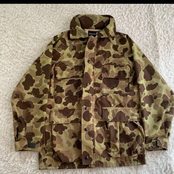 マウンテンパーカー