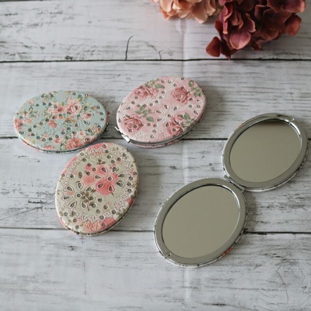 バラ彫刻の円形ミラー Rose on 21cm round mirror 薔薇 鏡」の人気商品一覧