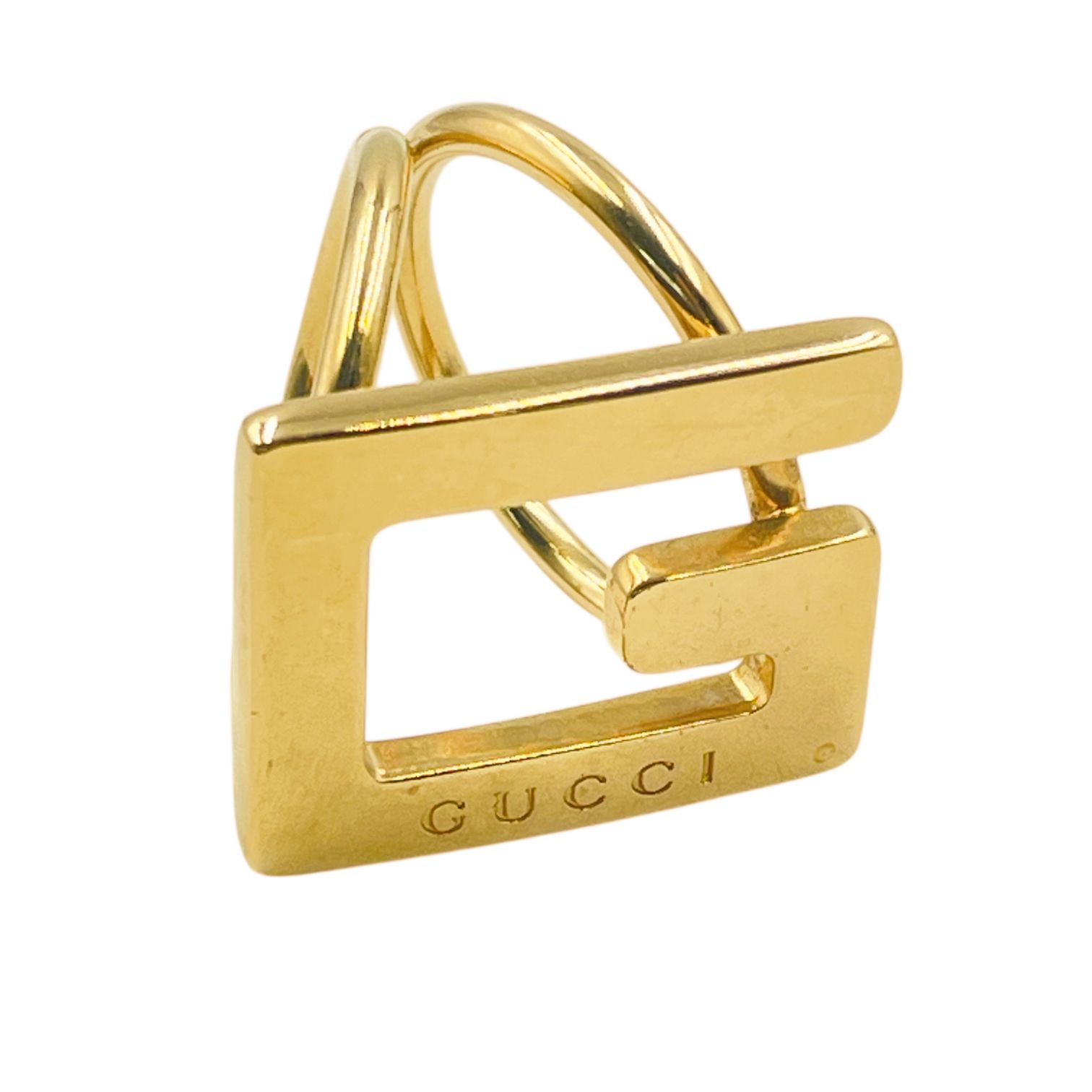 新品未使用✨GUCCI グッチ　スカーフリング　ゴールド　ロゴ刻印　スカーフ留め 美品 GUCCI グッチ Gモチーフ ゴールド スカーフリング リング