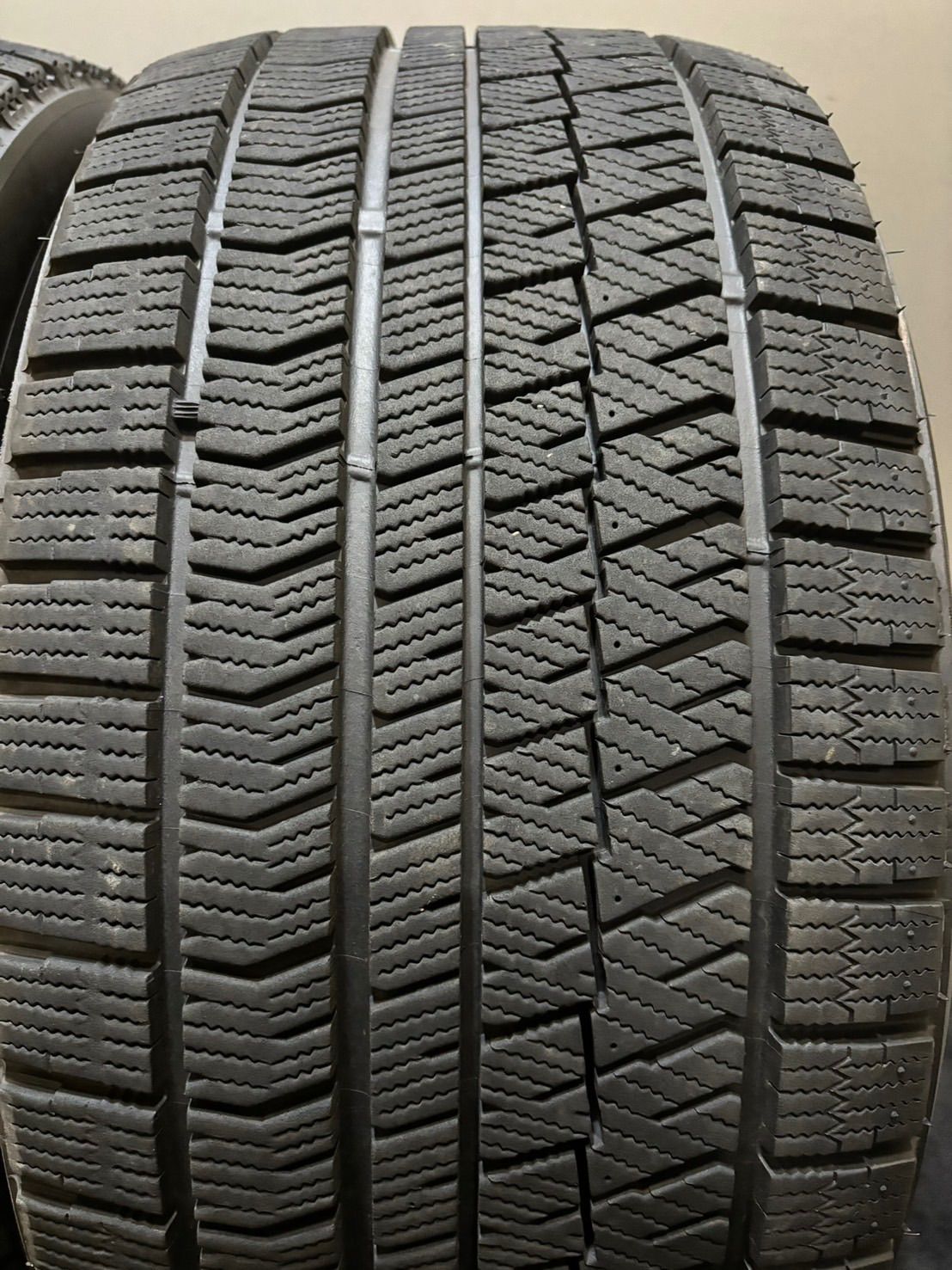 225 40R19 275 35R19 BRIDGESTONE VRX2 18年製 スタッドレス 4本 ブリヂストン ブリザック ポルシェ 997 991 南8-K248