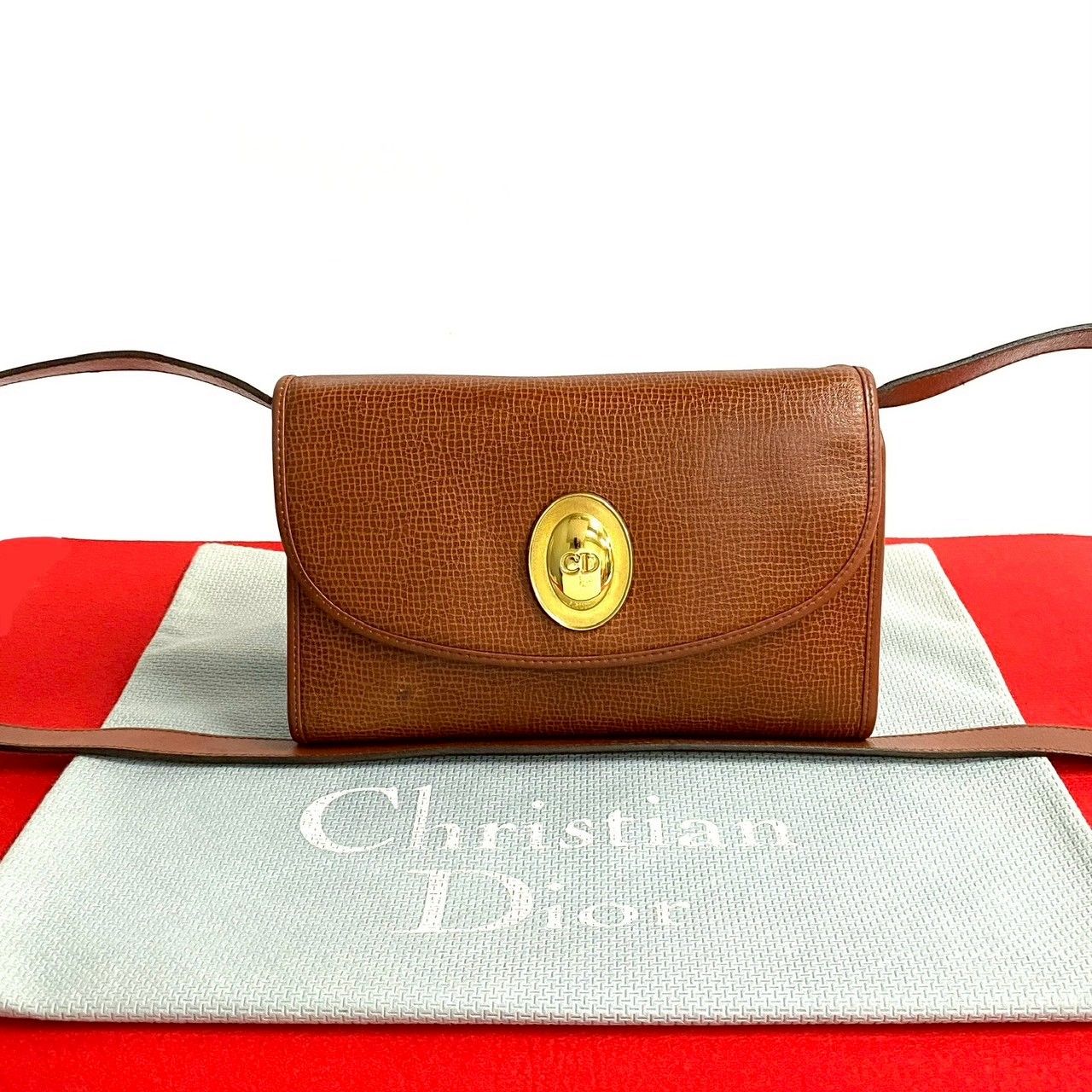 極 美品 Christian Dior クリスチャンディオール CD ロゴ 金具