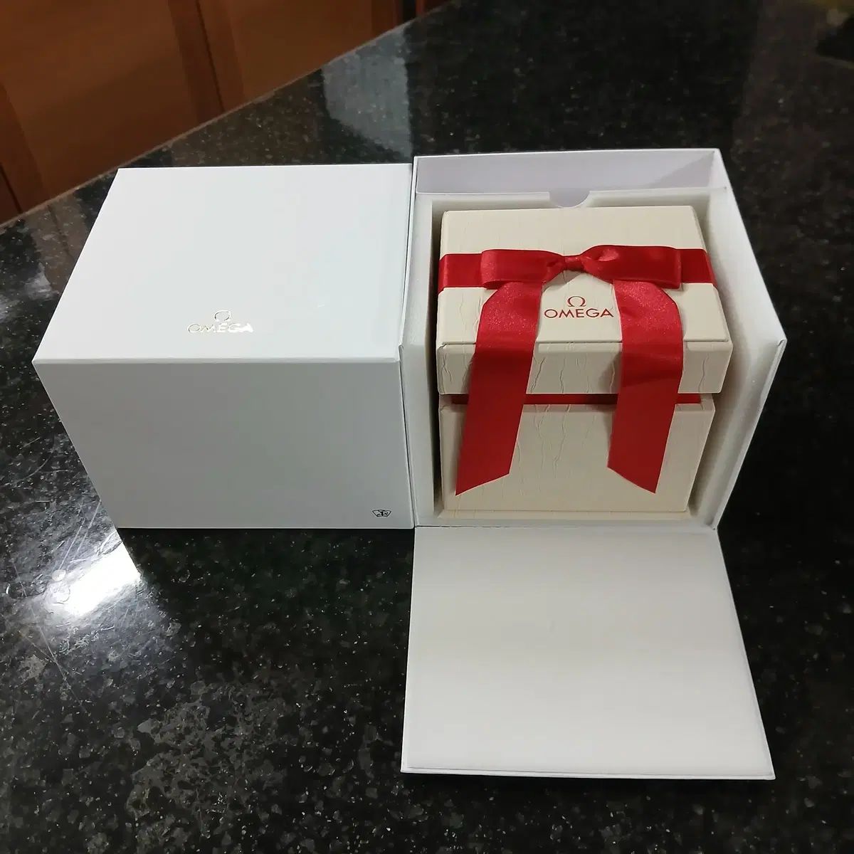 OMEGA 純正 Ω オメガ 正規 時計 ケース 携帯 ポーチ ソフト 箱