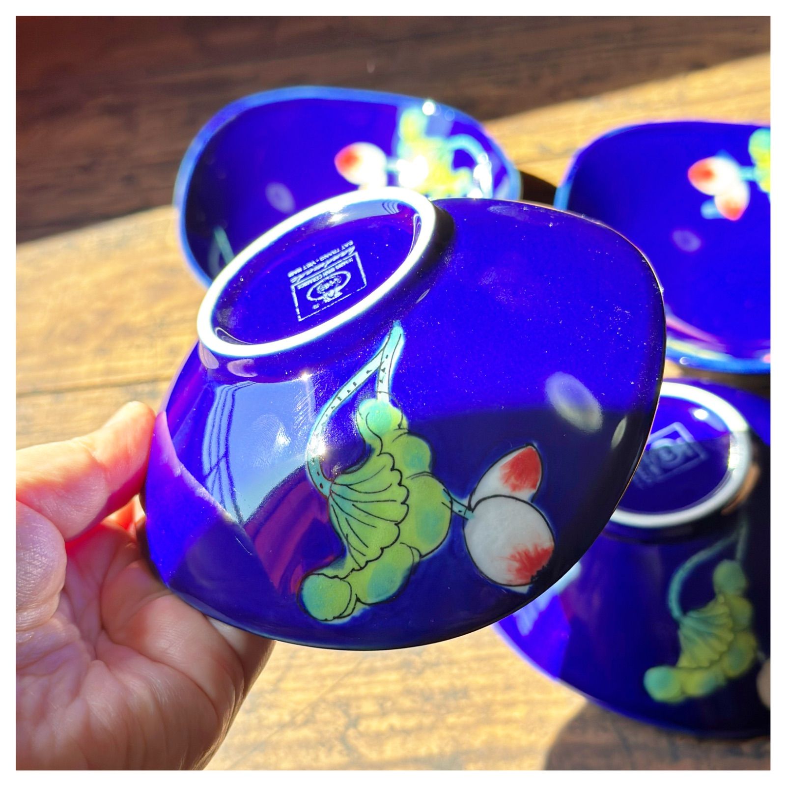 蓮柄の中鉢ボウル4枚セット