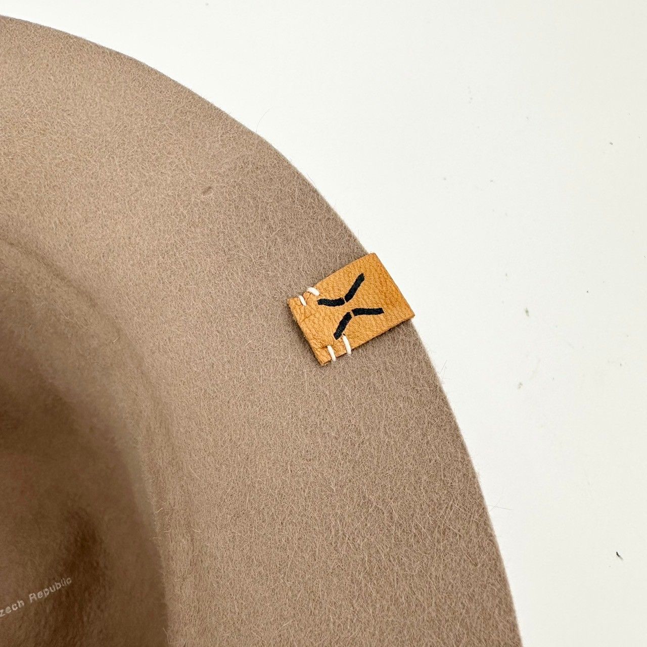 ♪ visvim ビズビム 0117403003009 LAUREATE HAT RABBIT BEIGE M-L ハット 帽子 ヴィズヴィム -  メルカリ