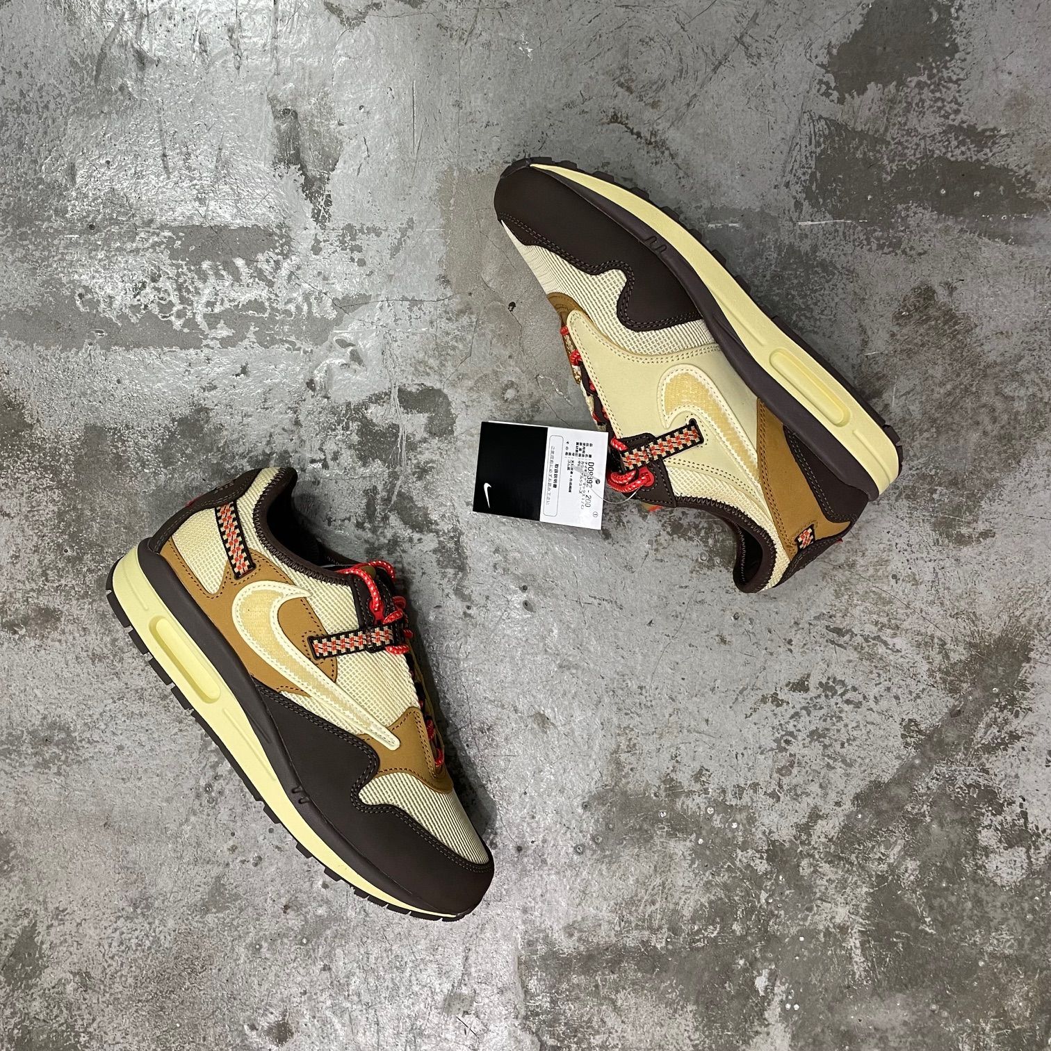 国内正規 新品 Travis Scott NIKE Air Max 1 CACT.US Brown DO9392-200 