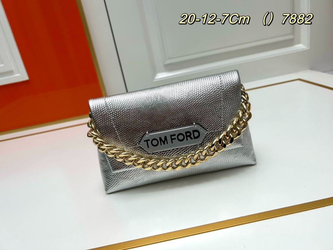 TOM FORD チェーンハンドル ハンドバッグ 本日限定特価】TOM FORD メタリックチェーンハンドバッグ 小