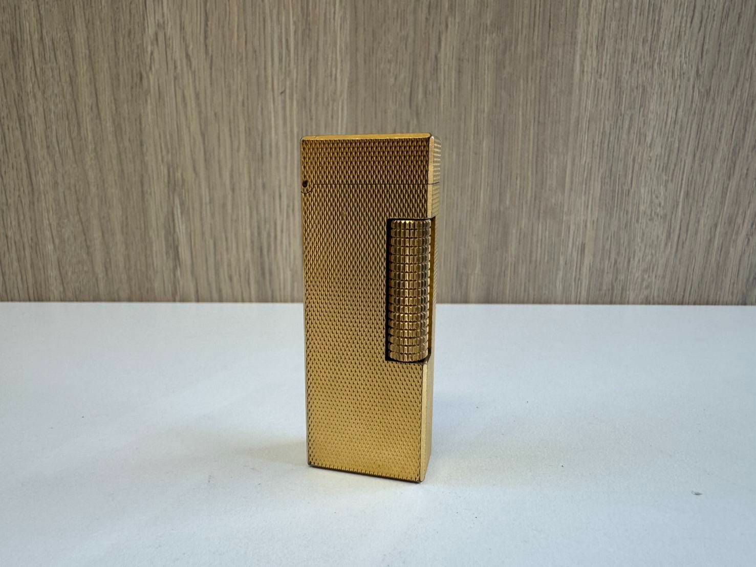 dunhill ダンヒル ガスライター 喫煙具 ゴールド ライター 喫煙 dunhill ダンヒル ガスライター 喫煙具 ゴールド ライター 喫煙