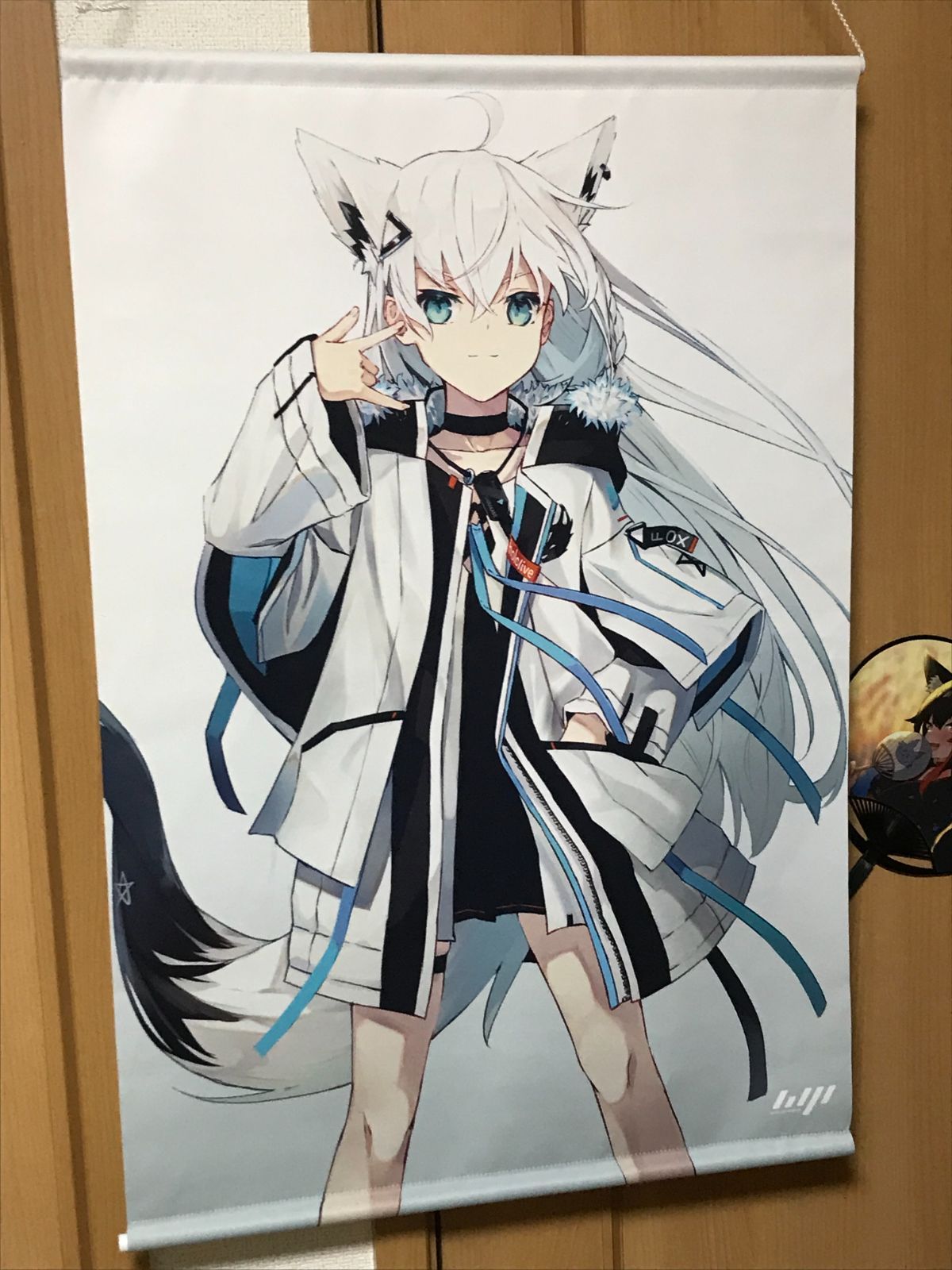 ホロライブ 白上フブキ 凪白みと B2タペストリー - メルカリ