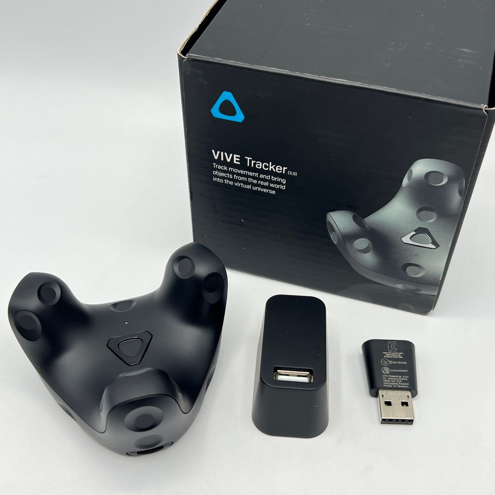 美品】HTC VIVE Tracker (3.0) 99HASS001-00 アクセサリー 美品】HTC VIVE Tracker (3.0) 99HASS001-00 アクセサリー