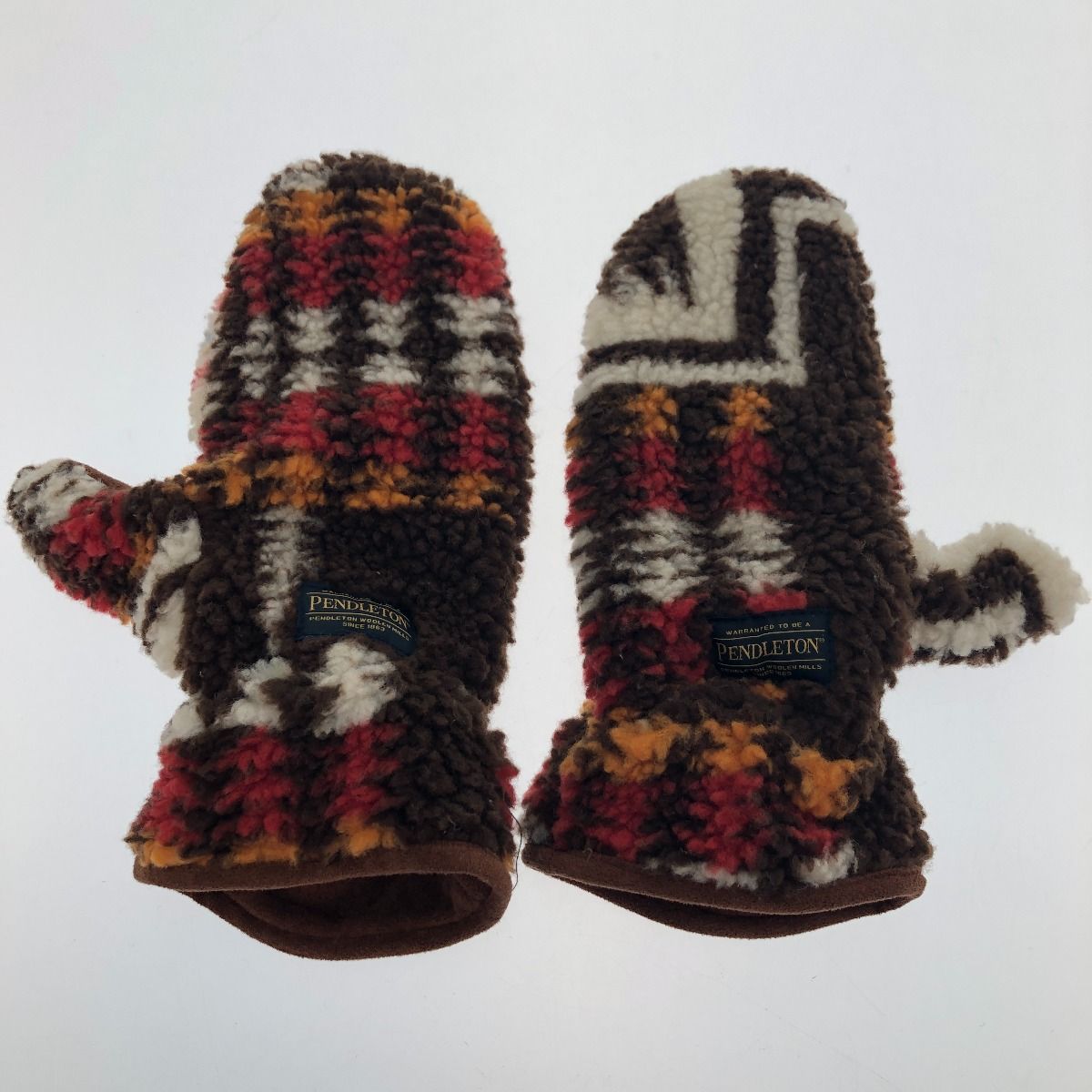 ペンドルトン　 冬物　マフラー、手袋、帽子 ３点セット PENDLETON ペンドルトン 帽子 マフラー 手袋 冬物三点セット ブラウン